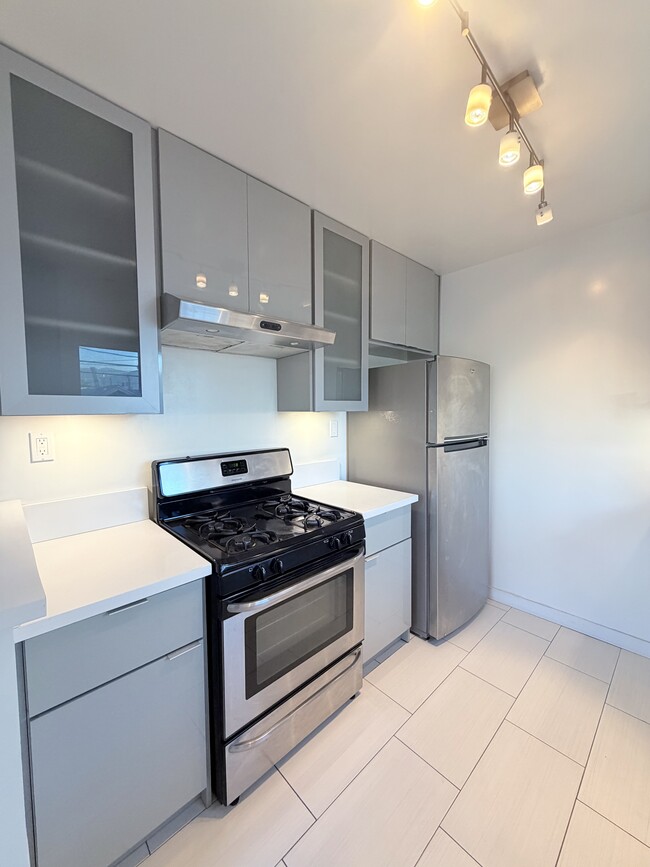 Building Photo - 5707 Virginia Ave