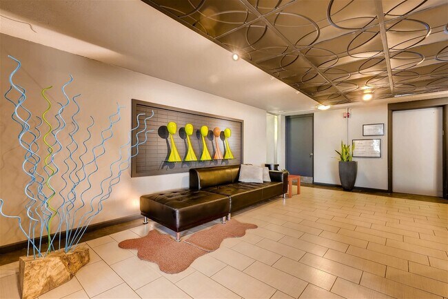 Building Photo - Stylish Downtown Denver Condo – Fully Furnished & Available Now!