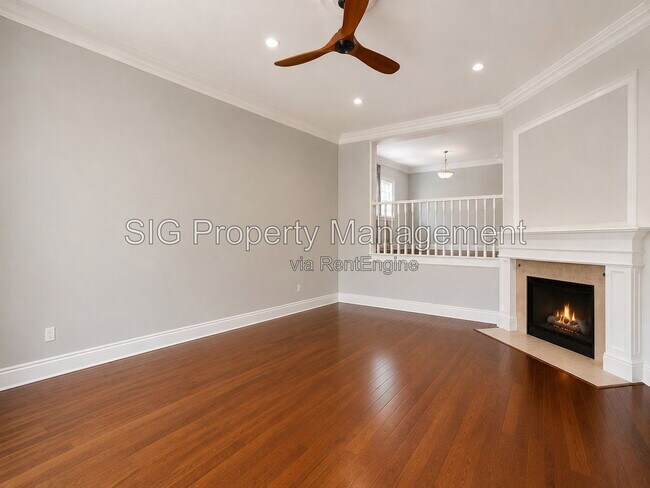 Building Photo - 352 S Orange Grove Blvd