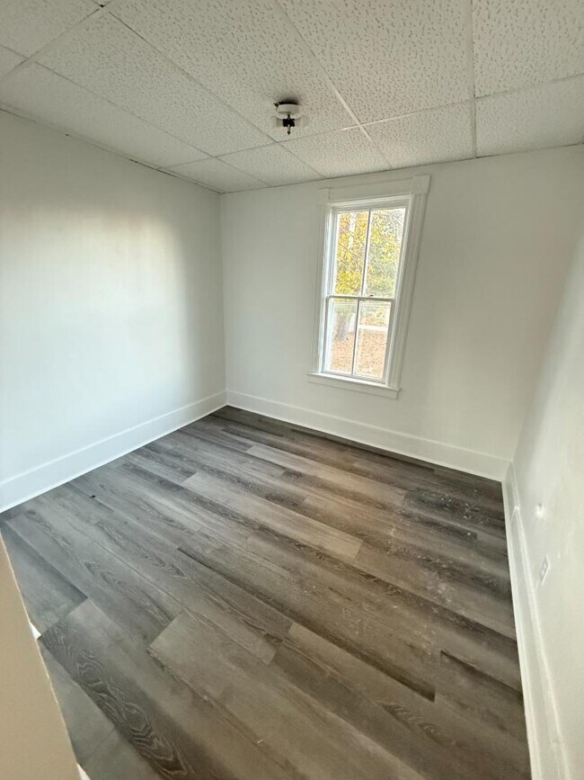 Building Photo - 1604 Mary St