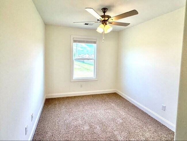 Building Photo - OPEN HOUSE! Brand New 4-bdroom 2.5 bath home in Olive Branch @ Southbranch