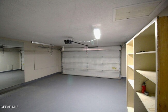 Building Photo - 4517 Loma Canada Ct