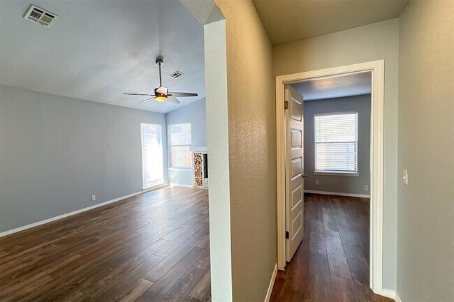 Building Photo - 1225 Sequoyah Pl
