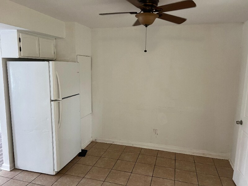 Building Photo - 1608 Fawn Vista Dr N