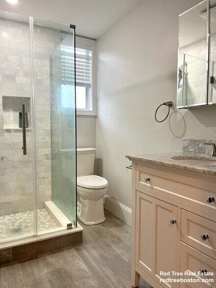 Building Photo - 183 Cottage Park Rd