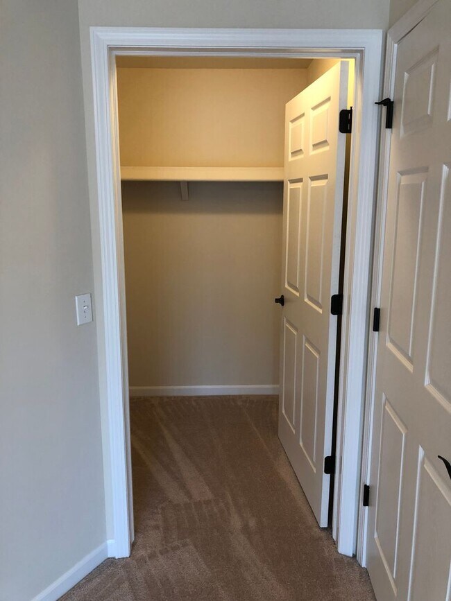 Building Photo - The Manhattan