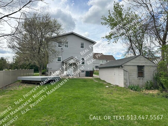 Building Photo - 9594 Monroe Ave