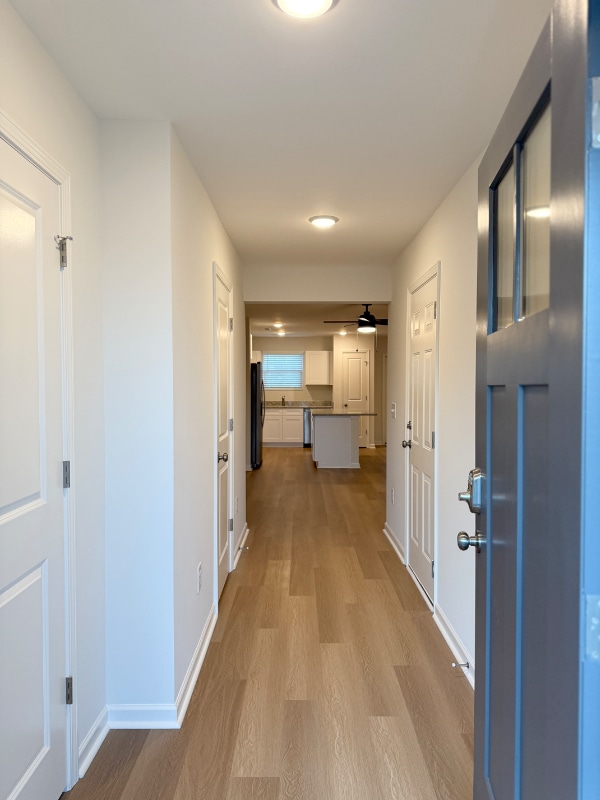 Building Photo - 44 W Farley Dr