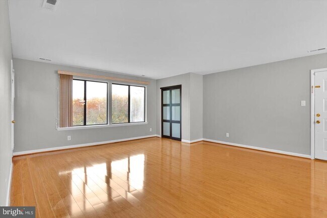 Building Photo - 1966 The Woods II