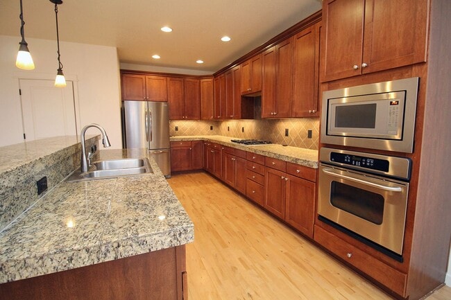 Building Photo - 15128 SE Nia Dr