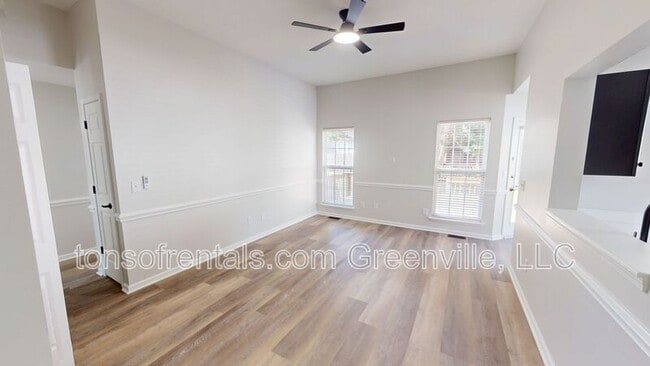 Building Photo - 407 Windy Meadow Way