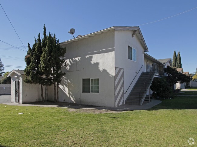 Primary Photo - 10672 Tibbs Cir