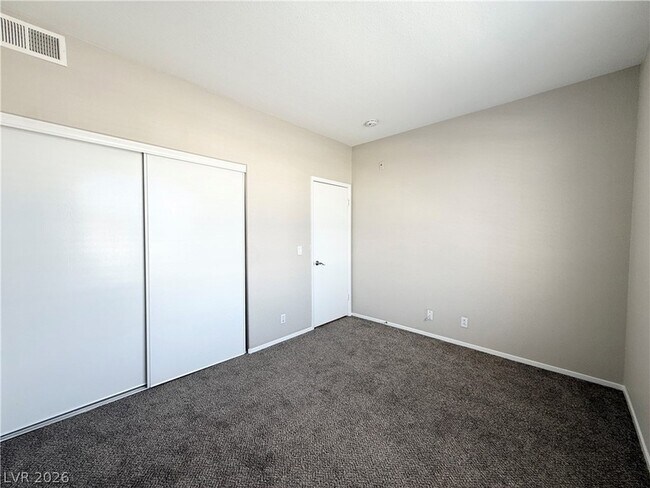 Building Photo - 2201 Ramsgate Dr