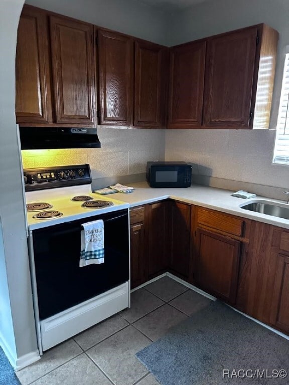 Building Photo - 209 9th Ave N