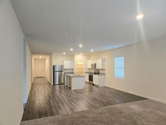 Building Photo - 1825 Sandlin Dr