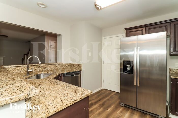 Building Photo - 191 Hunters Creek St