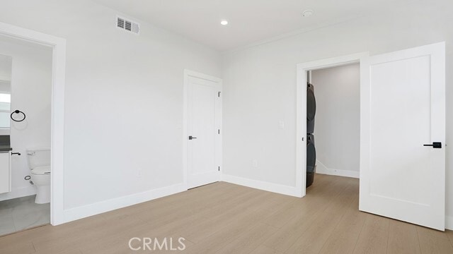 Building Photo - 1213 N Kingsley Dr