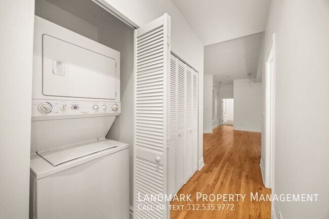 Building Photo - 4856 S Prairie Ave