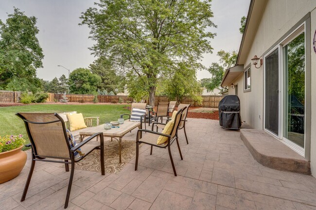 Building Photo - Beautiful 5 bed, 3 Bath House in Central Fort Collins!