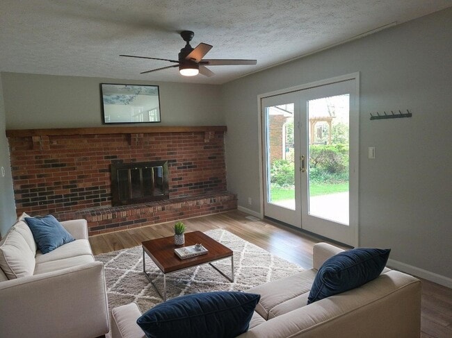 Building Photo - 8511 Coran Dr