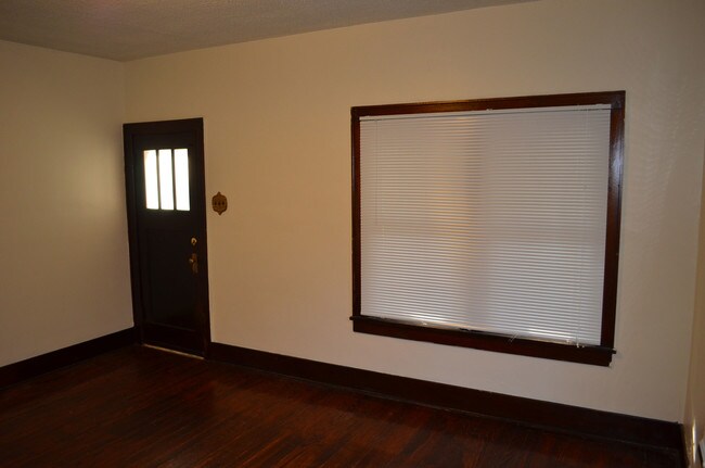 Building Photo - 17098 Truetown Rd
