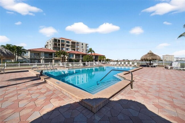 Building Photo - 6218 Palma Del Mar Blvd S