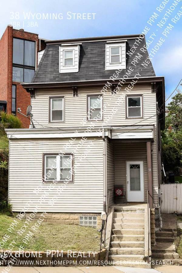 Building Photo - 38 Wyoming St