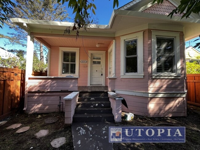 Primary Photo - Charming Victorian Home with 3 bedrooms an...