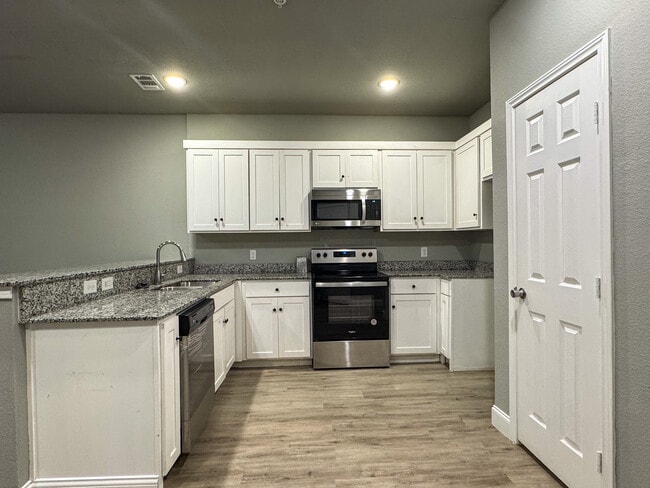 Building Photo - 2311 Abilene