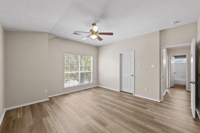 Building Photo - 2113 Campfield Pkwy