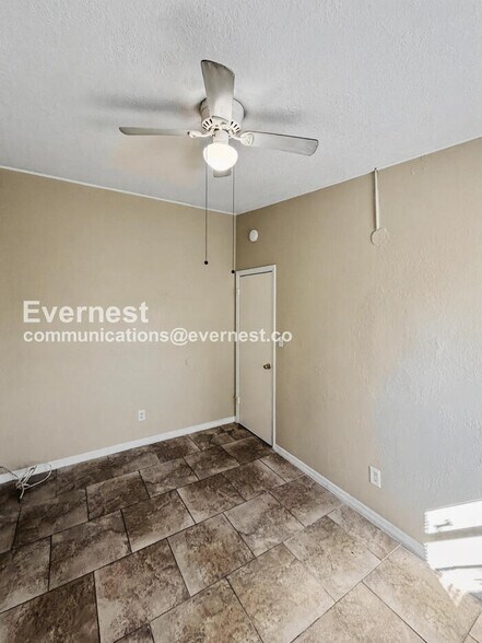 Building Photo - 2925 N 46th St