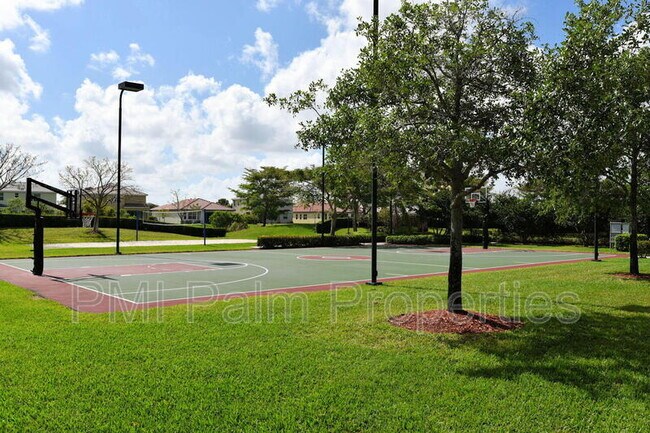 Building Photo - 3001 Strada Court