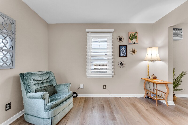 Building Photo - 1823 7th St