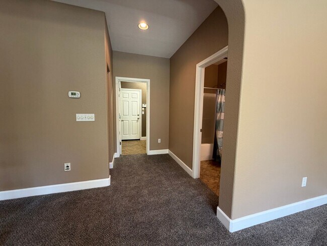 Building Photo - 3122 Mowbray Way