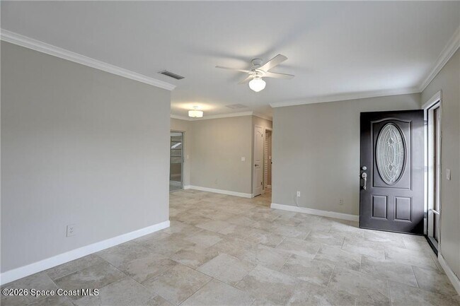 Building Photo - 866 Gilbert St