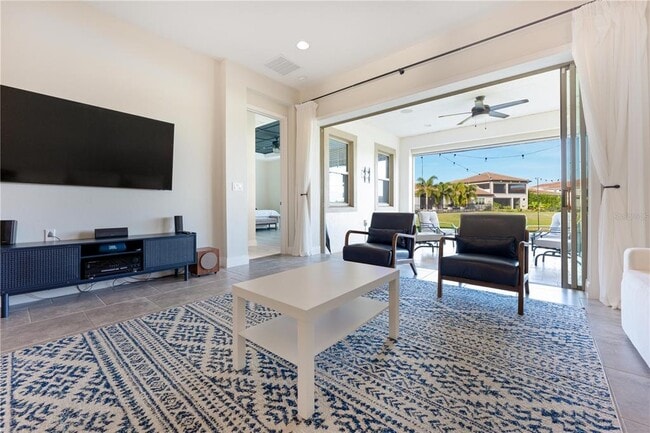 Building Photo - 13019 Stanthorne Ave