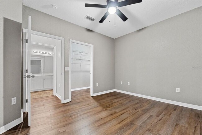 Building Photo - 1008 Hemingway Cir