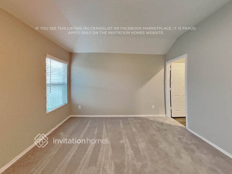 Building Photo - 18714 Charter Elm Dr