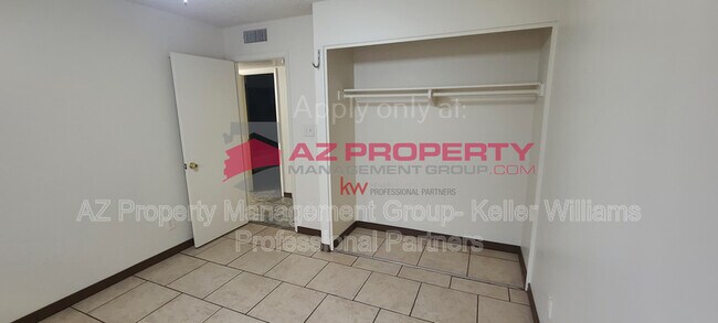 Building Photo - 4232 W Missouri Ave