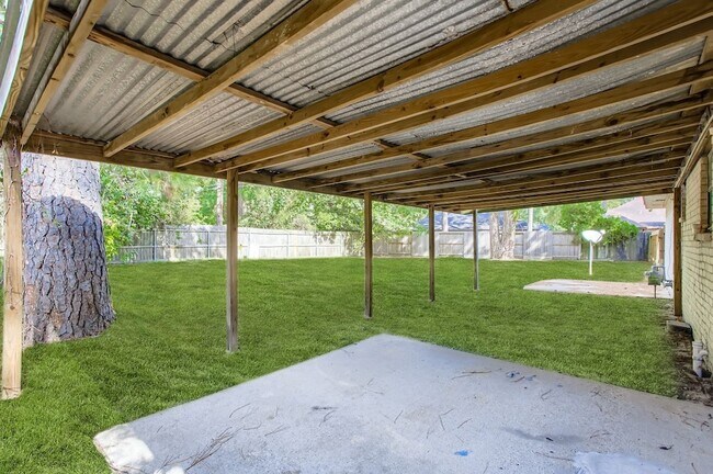 Building Photo - 9506 Landry Blvd