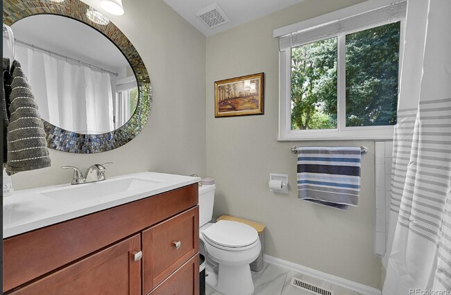 Full bathroom (downstairs) - 2644 S High St