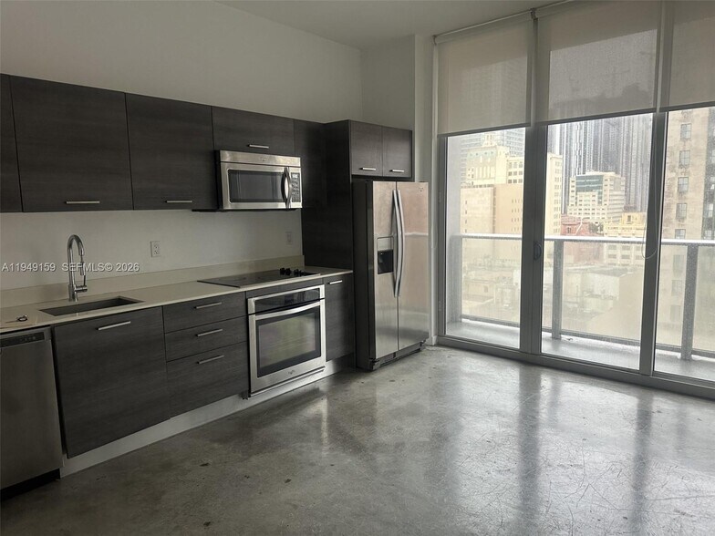 Building Photo - 151 SE 1st St