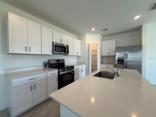 Building Photo - 11795 Cloverly Ln