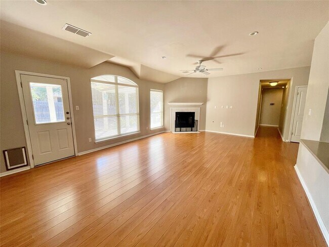 Building Photo - 7008 Auckland Dr