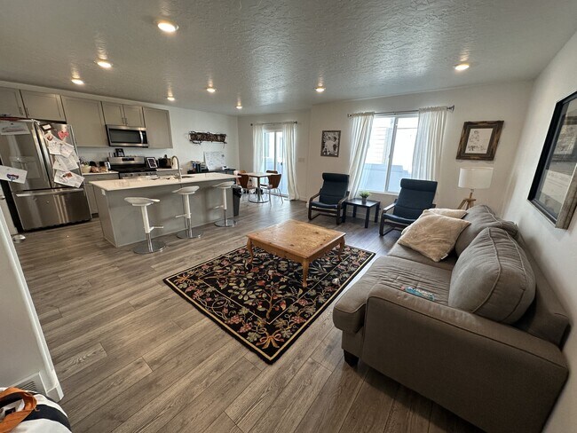 Building Photo - 287 Pier Ln