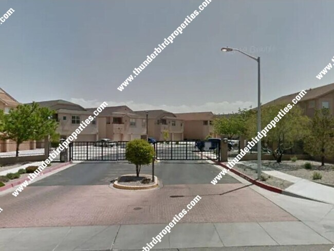 Building Photo - 5743 Valle Alegre Pl NW
