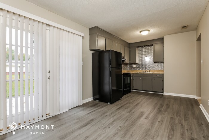 Building Photo - 109 Clarine Dr