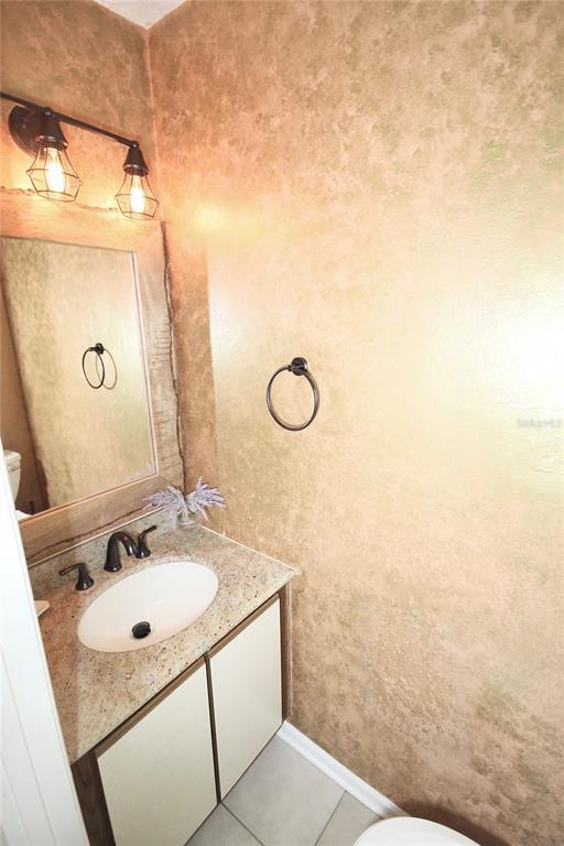 Building Photo - 4419 Brook Hollow Cir