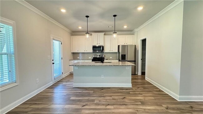 Building Photo - 2920 Westgate Park Dr