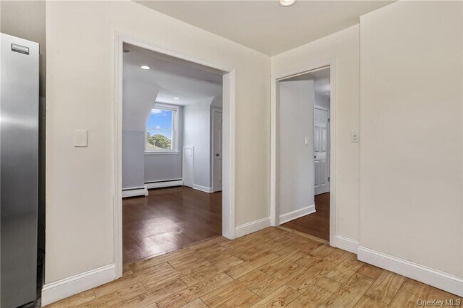 Building Photo - 155 Grand St